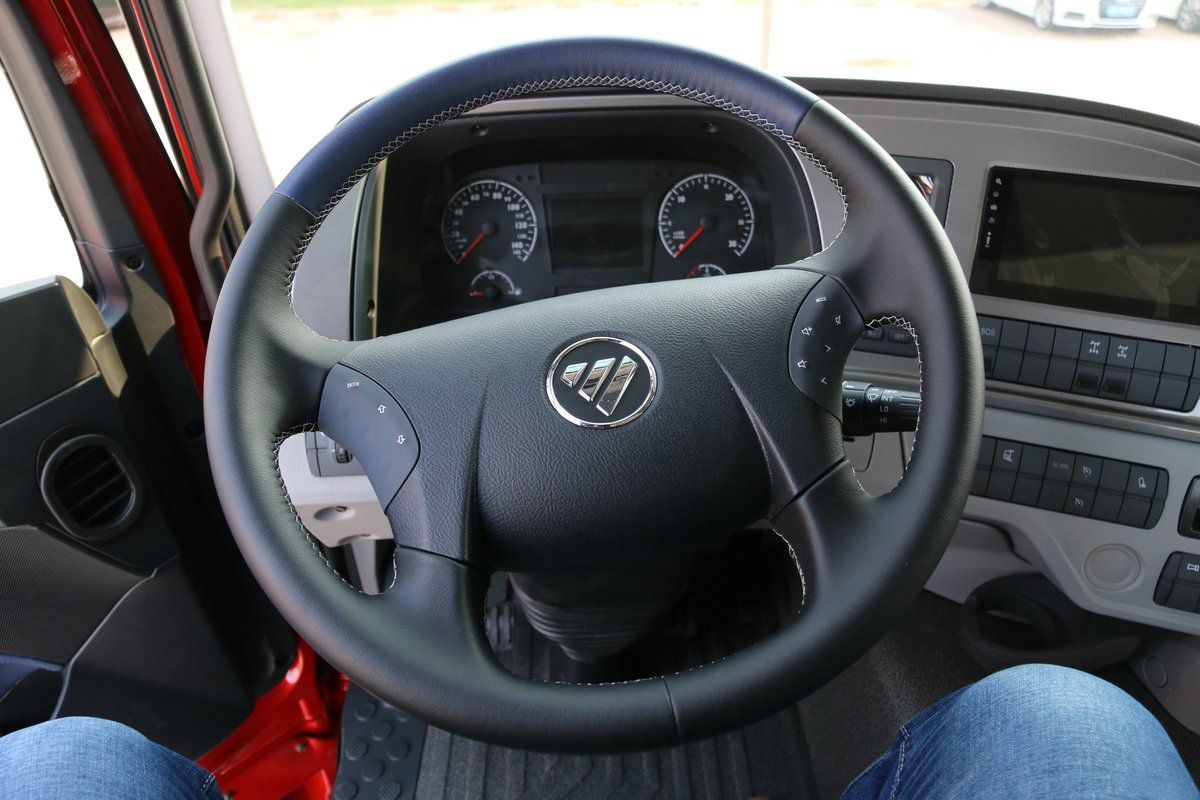 AUMAN AUMAN EST_8 AUMAN AUMAN EST_8